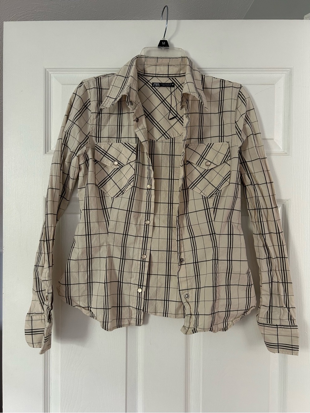 Zara Beige & Black Plaid Button Down